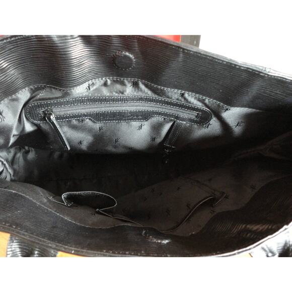 NEW Kenneth Cole Black Leather SHOULDER HANDBAG Tote Jill Wrap Paport PURSE - Picture 5 of 10